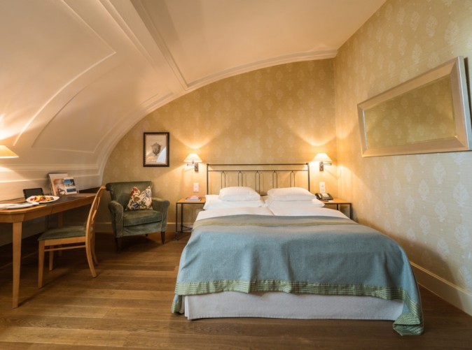 081_Sonne_Kuesnacht_Schoene Aussichten Touristik_Basic